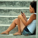 "Smartphone meglio del sesso": lo conferma una donna su due