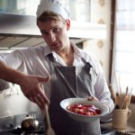 Sexy Cuochi a domicilio per sole donne: altro che MasterChef!