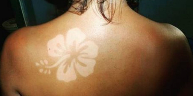 La nuova tendenza social? SunburnArt, i tatuaggi solari La nuova tendenza social? SunburnArt, i tatuaggi solari