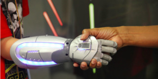 open bionics disney protesi supereroi