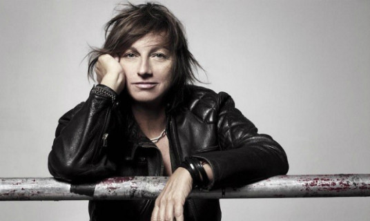 Gianna Nannini sposa la compagna e se ne va: "L'Italia non mi tutela come mamma" Gianna Nannini sposa la compagna e se ne va: "L'Italia non mi tutela come mamma"