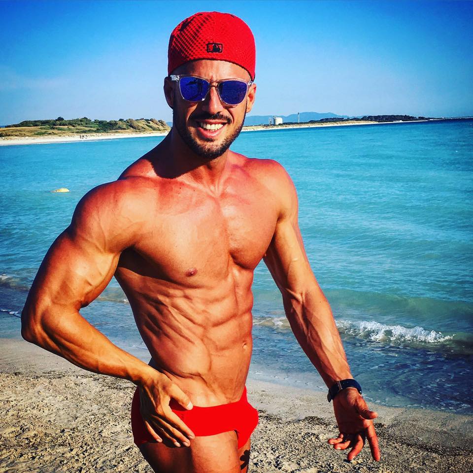 Il Carabiniere Più Sexy D'Italia