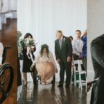 La storia vera di Jacquie: paralizzata, commuove tutti camminando il giorno del suo matrimonio