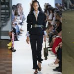Pantaloni con orlo a balza: il nuovo trend autunno/inverno 2017