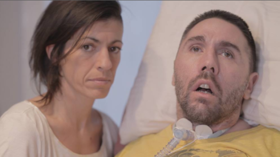 Il video-appello: "Signor Presidente, ero DJ Fabo, ora voglio solo poter morire" Il video-appello: "Signor Presidente, ero DJ Fabo, ora voglio solo poter morire"
