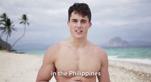 Pietro Boselli, il professore di matematica modello, fa infuriare il web per questo video Pietro Boselli, il professore di matematica modello, fa infuriare il web per questo video
