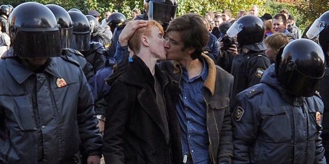 Terapie di "riorientamento sessuale": "Ecco come si possono curare i gay" Terapie di "riorientamento sessuale": "Ecco come si possono curare i gay"