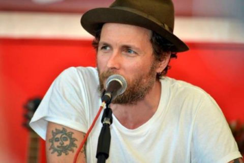 Jovanotti e la lettera di Pif: "Mi fa schifo chi se ne sbatte dei disabili" Jovanotti e la lettera di Pif: "Mi fa schifo chi se ne sbatte dei disabili"