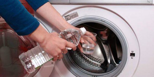 Come pulire la lavatrice: 4 rimedi fai da te super efficaci roba ... Lavaggio lavatrice con aceto
