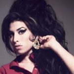 L'ultima notte di Amy Winehouse, sola con i suoi demoni... tranne Blake