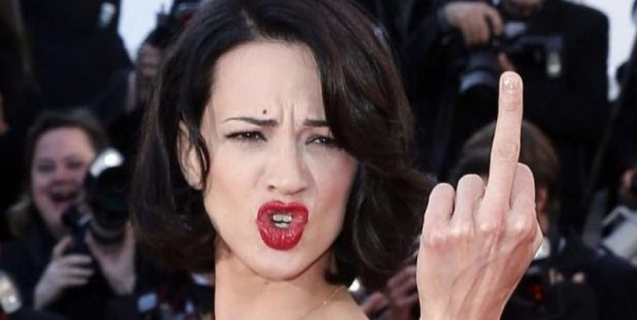 “Prima la danno via e poi frignano”: Asia Argento e il “femminismo meritocratico” italiano “Prima la danno via e poi frignano”: Asia Argento e il “femminismo meritocratico” italiano