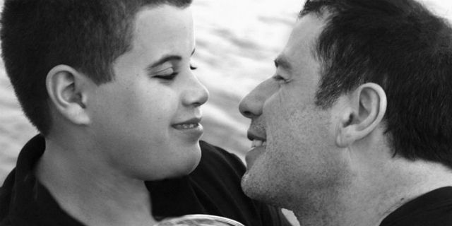 Gli auguri di John Travolta al figlio Jett, morto 10 anni fa Gli auguri di John Travolta al figlio Jett, morto 10 anni fa