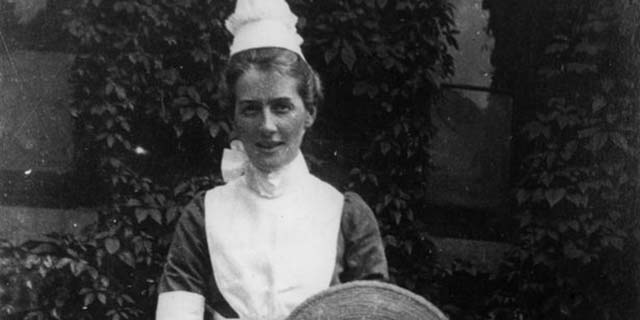 Edith Cavell, l'infermiera fucilata perché curava anche i nemici Edith Cavell, l'infermiera fucilata perché curava anche i nemici