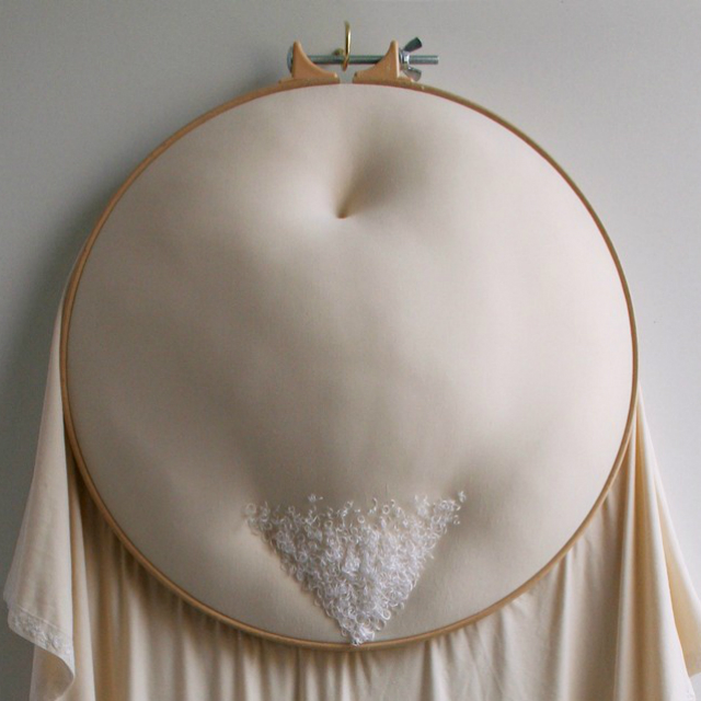 Il vero corpo delle donne in 13 opere di Sally Hewett