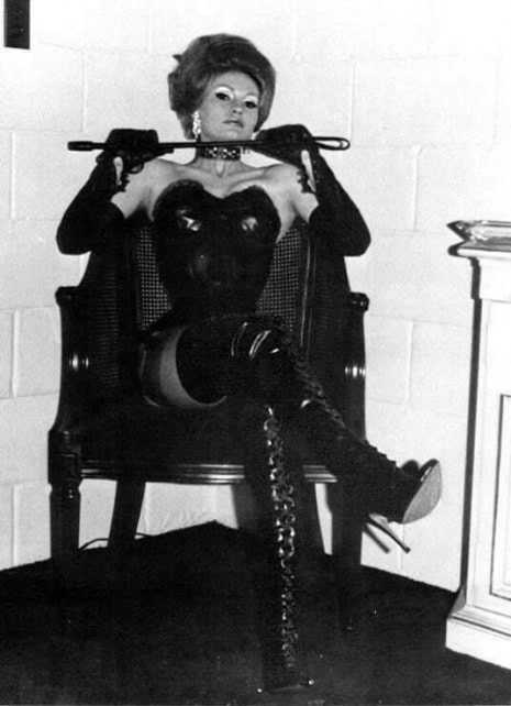 15 immagini di dominatrici sadomaso negli anni Sessanta