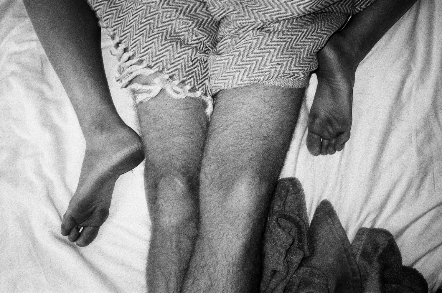 Lovers, la fusione intima dei corpi degli amanti in 11 immagini