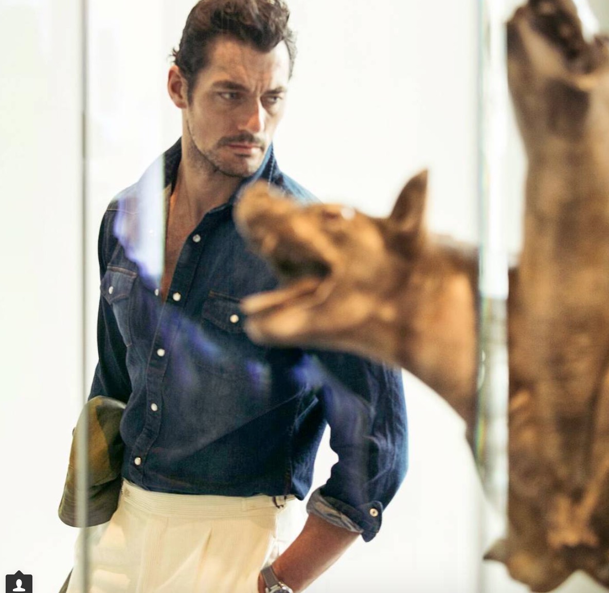 La scelta in controtendenza di David Gandy, uno degli uomini più belli del mondo