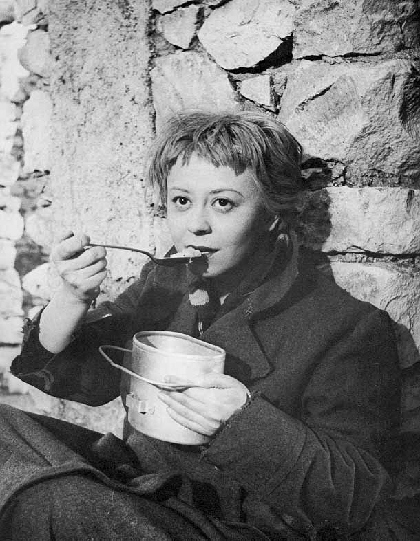 Le lacrime di Giulietta Masina quando Federico Fellini le disse "Basta piangere"