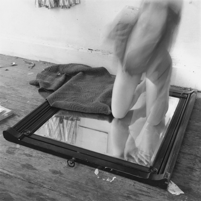 I ritratti disperati di Francesca Woodman, che si suicidò a 22 anni