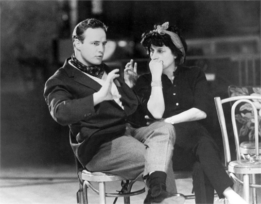 Anna Magnani: una vita intera per imparare a rinunciare a quella carezza