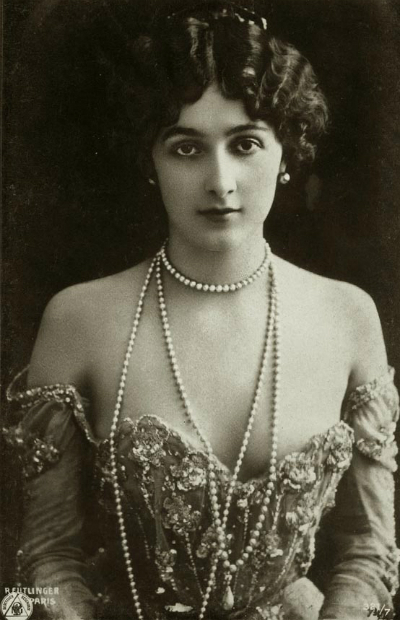 Lina Cavalieri, la "donna più bella del mondo" che diede "il bacio più bello"