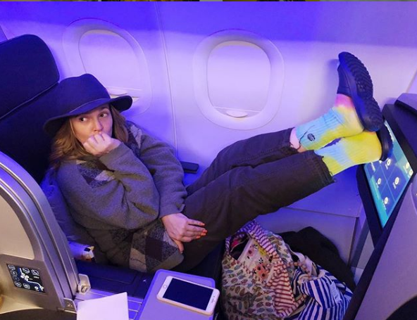 Ode all'imperfezione: il potente messaggio di Drew Barrymore alle neomamme