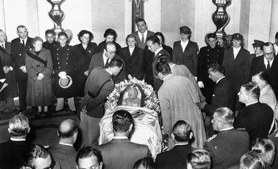 Il mito di Evita Perón e la raccapricciante storia mai raccontata della lobotomia