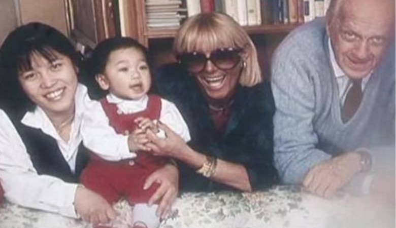 Sandra e Raimondo, l'amore di una vita da "che barba e che noia"