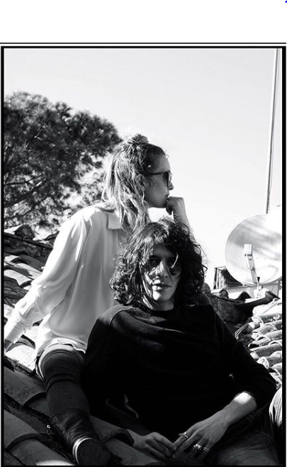 L'amore punk e anticonformista tra Carolina Crescentini e Motta