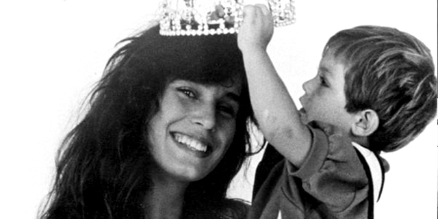 La vita di Mirca Viola, la bellissima Miss Italia squalificata perché mamma La vita di Mirca Viola, la bellissima Miss Italia squalificata perché mamma