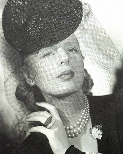Tamara de Lempicka: la pittrice scandalosa, tra lusso e voluttà