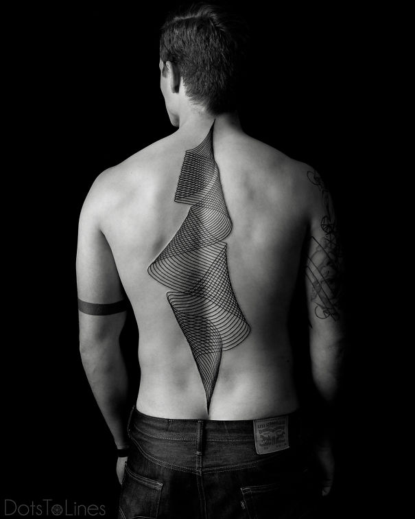 20 tatuaggi sulla spina dorsale per persone audaci