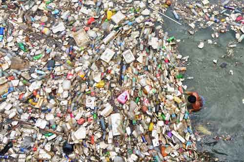 Il pianeta di plastica: come stiamo uccidendo la nostra terra