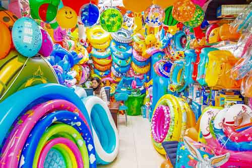 Il pianeta di plastica: come stiamo uccidendo la nostra terra