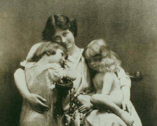 La sciarpa che uccise Isadora Duncan e la tragica morte dei figli