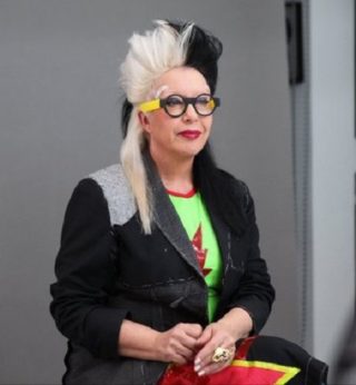 23 immagini estreme di ORLAN, l'artista che ha fatto della chirurgia arte 23 immagini estreme di ORLAN, l'artista che ha fatto della chirurgia arte