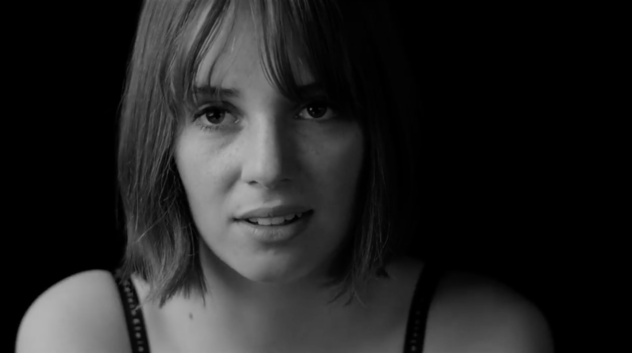 Maya Hawke, orgoglio di mamma Uma Thurman e papà Ethan Hakwe