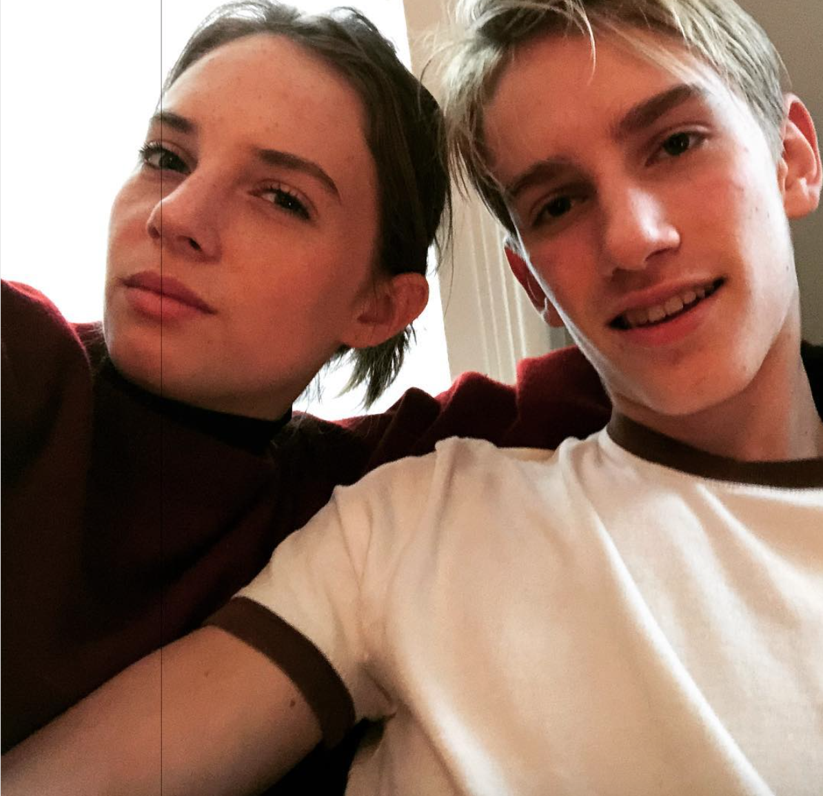 Maya Hawke, orgoglio di mamma Uma Thurman e papà Ethan Hakwe