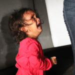Le lacrime dei bambini messicani messi in gabbia e divisi dai genitori dall'America