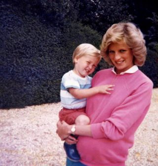 Perché William è il "principe triste" e cosa gli manca per essere felice Perché William è il "principe triste" e cosa gli manca per essere felice