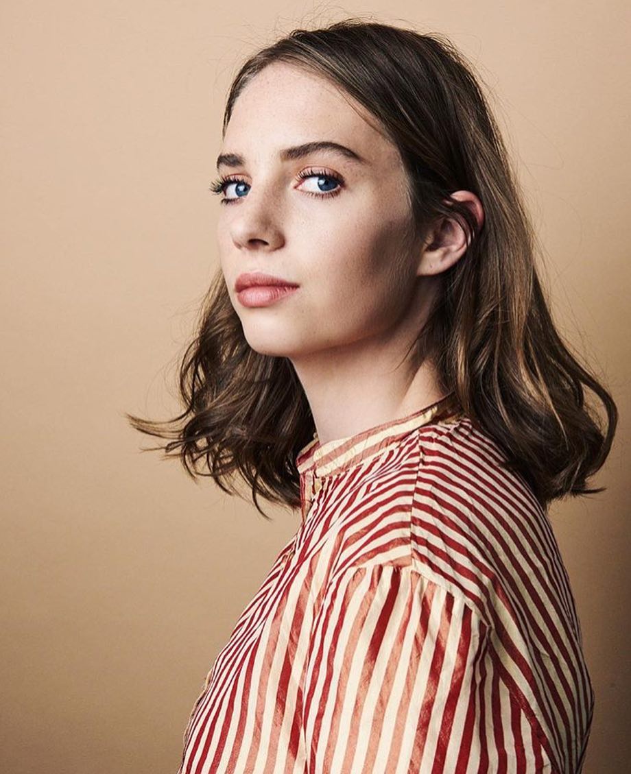 Maya Hawke, orgoglio di mamma Uma Thurman e papà Ethan Hakwe