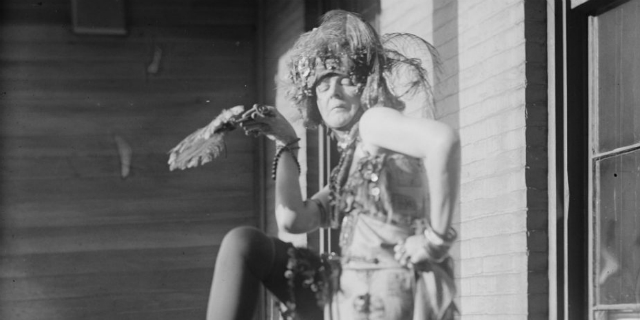 Elsa von Freytag, la baronessa dai mariti suicidi (chi per finta, chi davvero) Elsa von Freytag, la baronessa dai mariti suicidi (chi per finta, chi davvero)
