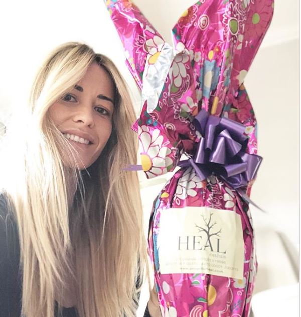 "Tuo figlio ha il cancro per via dei vaccini": le assurde accuse a Elena Santarelli