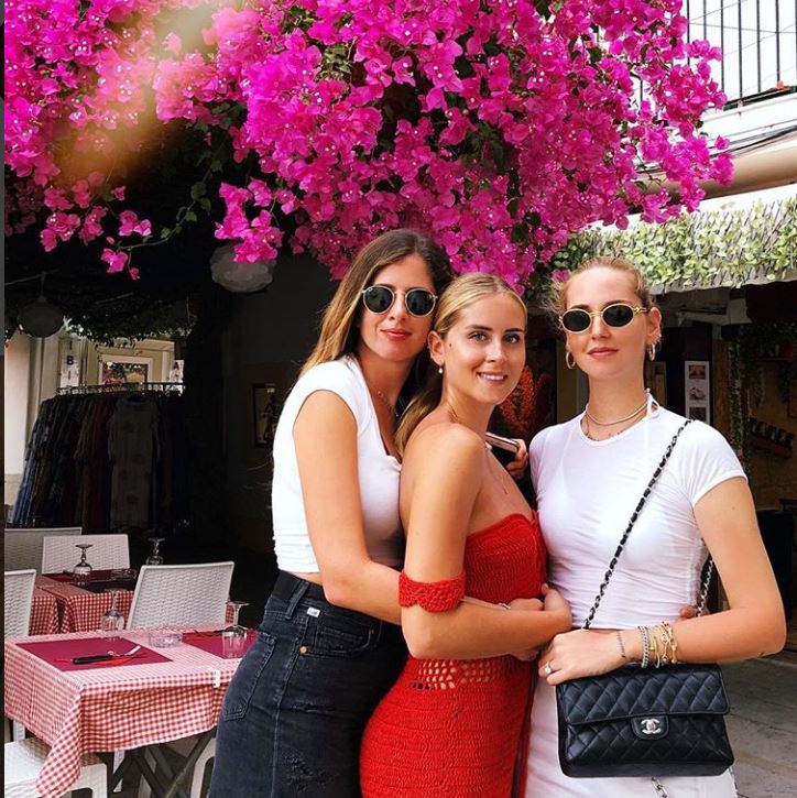 L'addio al nubilato di Chiara Ferragni, che non è più bionda ma... Pink