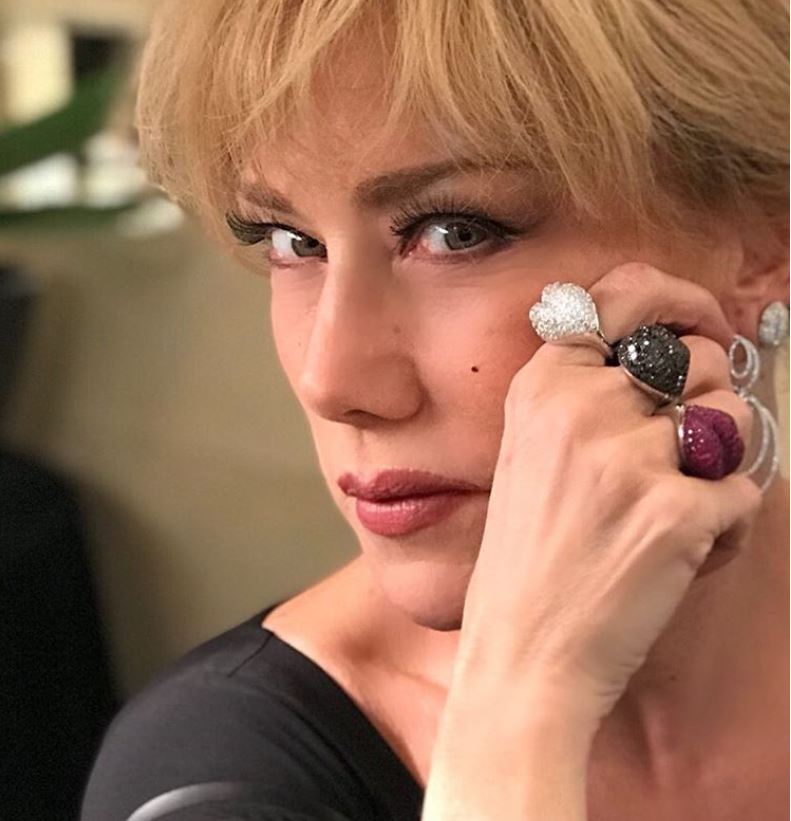 Valeria Marini e la carica delle sexy vip italiane over 50 su Instagram