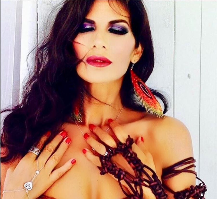 Valeria Marini e la carica delle sexy vip italiane over 50 su Instagram
