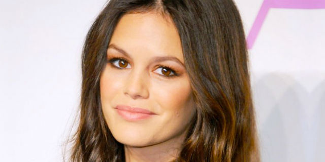 11 cose che non sai su Rachel Bilson dopo che è stata la Summer di The O.C. 11 cose che non sai su Rachel Bilson dopo che è stata la Summer di The O.C.