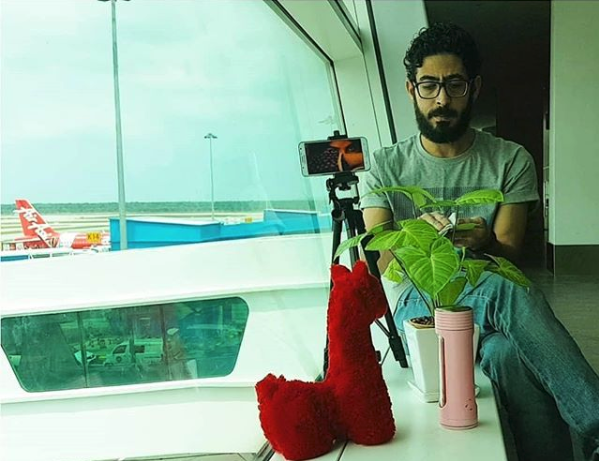 Come in The terminal, la storia di Hassan, costretto a vivere in aeroporto