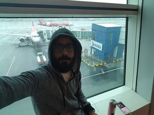 Come in The terminal, la storia di Hassan, costretto a vivere in aeroporto
