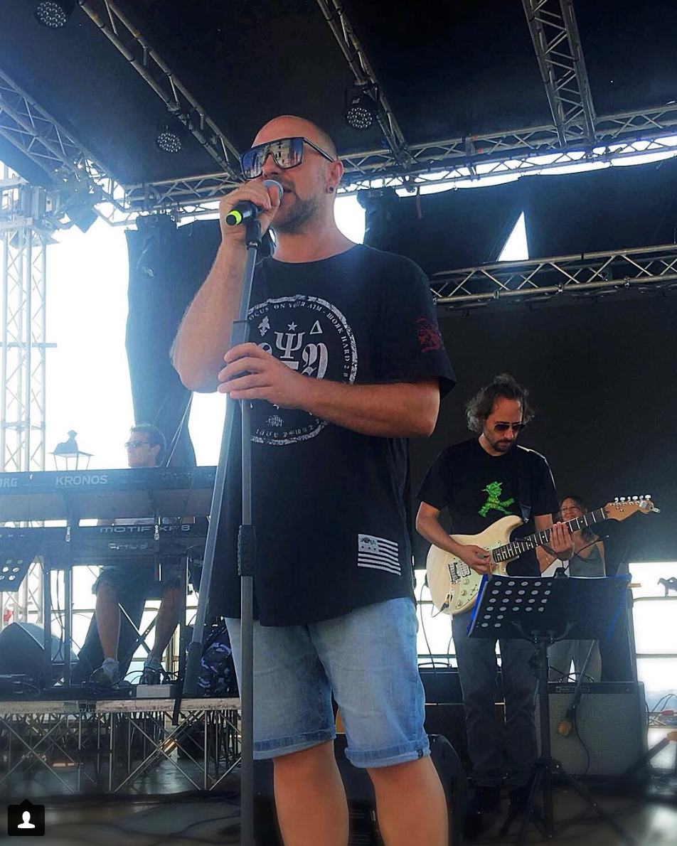 Alessandro Canino, il ragazzo che cantava "Brutta" è diventato grande